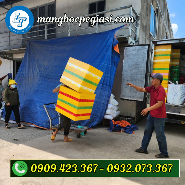 Thùng xốp sẵn kho giao hàng nhanh chóng Thùng xốp sẵn kho giao hàng nhanh chóng