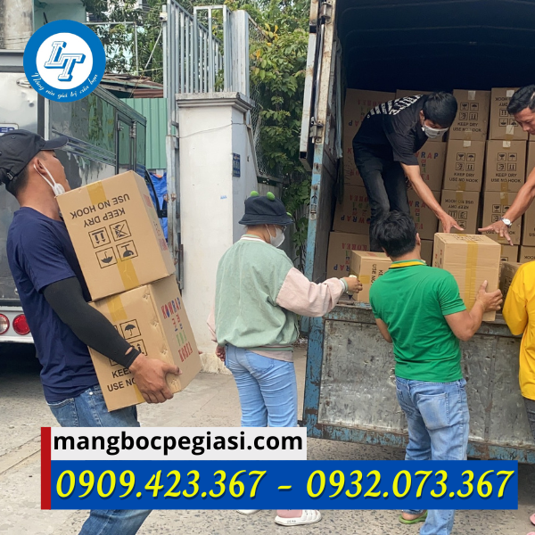 Giao màng bọc thực phẩm giá rẻ Giao màng bọc thực phẩm giá rẻ