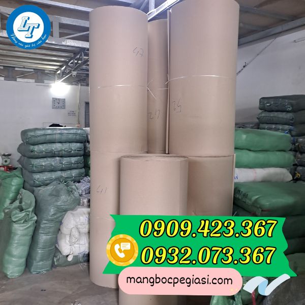 Giấy cuộn carton giá sỉ tận kho Giấy cuộn carton giá sỉ tận kho