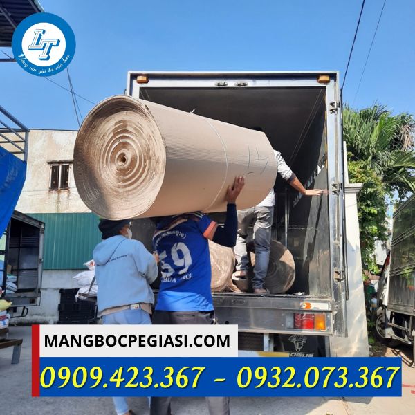 Giấy cuộn carton giao hàng nhanh chóng Giấy cuộn carton