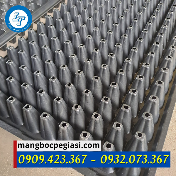 Khay ươm hạt đáy đục lỗ Khay ươm hạt