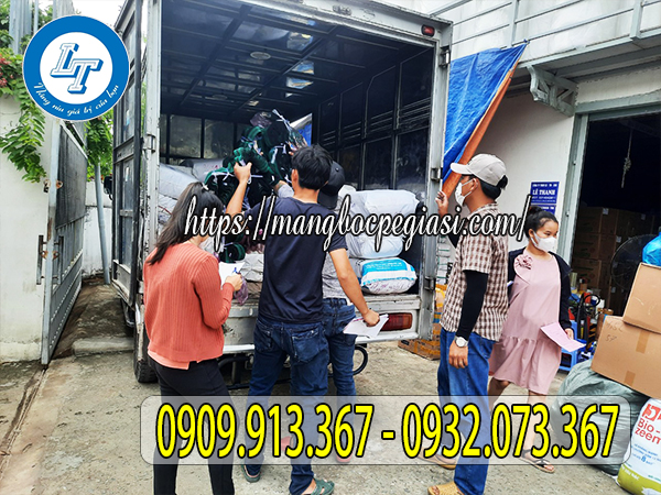 Xuất hàng tại kho Lê Thanh Xuất hàng tại kho Lê Thanh