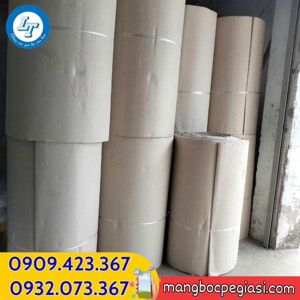 Giấy cuộn carton 2 lớp sẵn kho Giấy cuộn carton 2 lớp
