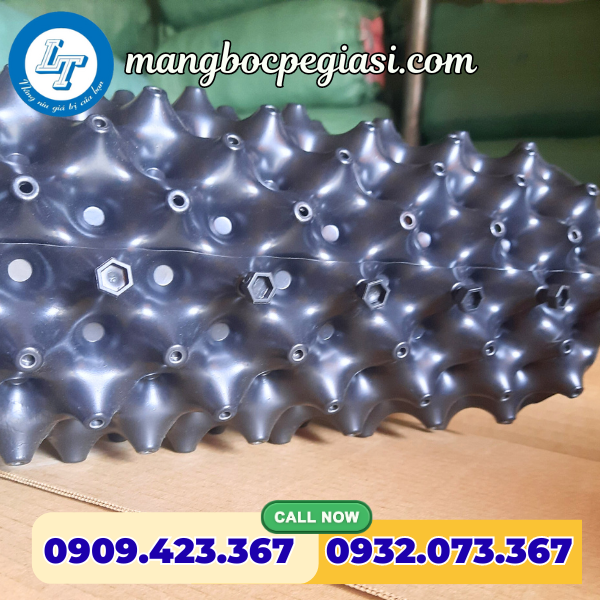 Bầu ươm cây bề mặt nhiều lỗ thoát nước Bầu ươm cây bề mặt nhiều lỗ thoát nước