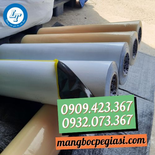 Màng bảo vệ màu đen và trắng Màng bảo vệ màu đen và trắng