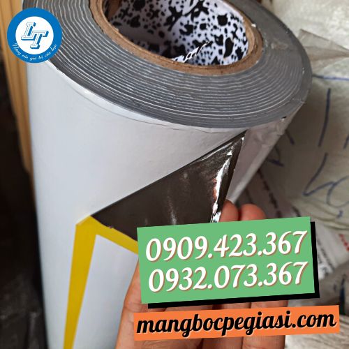 Màng bảo vệ có lớp keo dán siêu dính Màng bảo vệ có lớp keo dán siêu dính