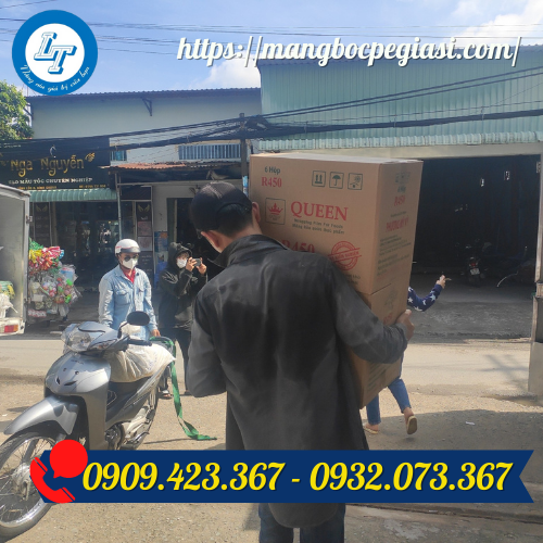 Màng bọc thực phẩm giá rẻ - giao hàng nhanh Màng bọc thực phẩm giá rẻ - giao hàng nhanh