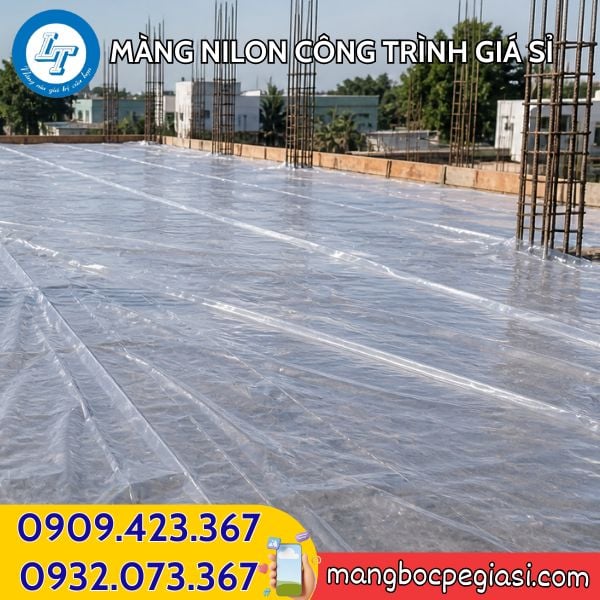 Màng phủ công trình màu trắng Màng phủ công trình