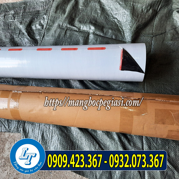 Cuộn màng dán chống trầy đen trắng Cuộn màng dán chống trầy đen trắng