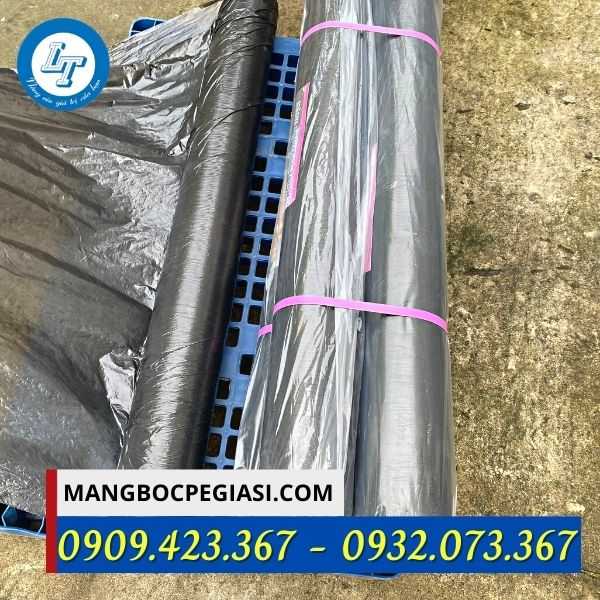 Nilon lót sàn bê tông màu đen Nilon lót sàn bê tông màu đen