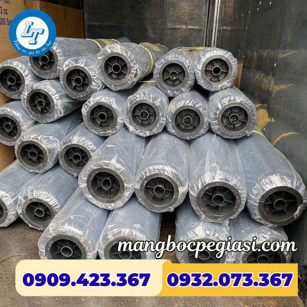 Màng phủ công trình màu đen