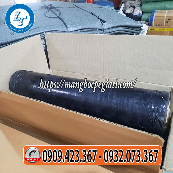 Thùng 6 cuộn màng pe đen 50cm giá xưởng Thùng 6 cuộn màng pe đen 50cm giá xưởng