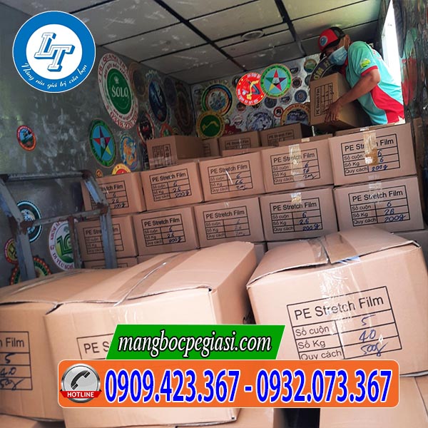 Màng pe màu đen giao hàng miễn phí ship