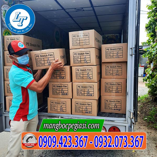 Màng pe màu đen giao hàng miễn phí ship Màng pe màu đen giao hàng miễn phí ship