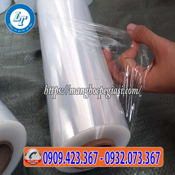 Màng PE màu trắng 25cm bọc hàng tiện lợi, giá rẻ Màng PE màu trắng 25cm bọc hàng tiện lợi, giá rẻ