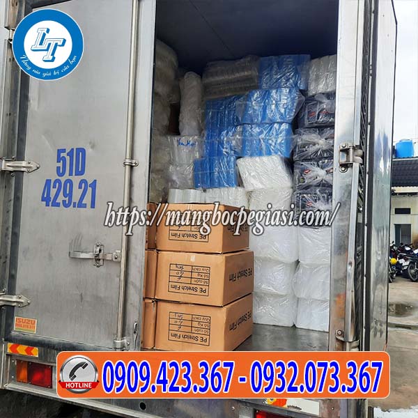 Màng PE màu trắng giao hàng nhanh Màng PE màu trắng giao hàng nhanh