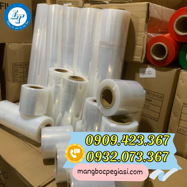 Màng PE quấn hàng nhiều size giá rẻ Màng PE quấn hàng nhiều size