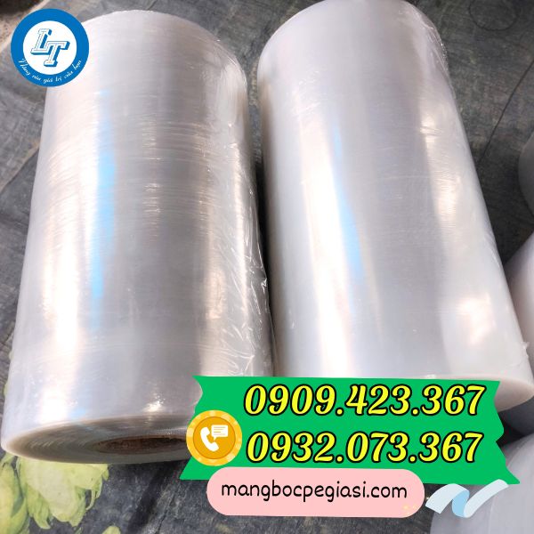 Màng PE quấn máy hàng đặt 30cmx5kg giá tốt Màng PE quấn máy hàng đặt 30cmx5kg