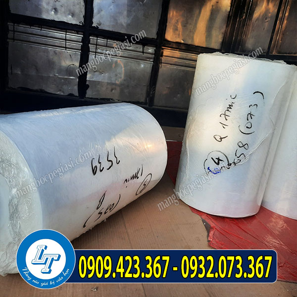 Màng pe quấn máy 50cm, độ dày 17mic Màng pe quấn máy 50cm, độ dày 17mic