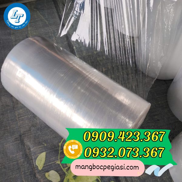 Màng PE quấn máy hàng đặt 30cmx5kg Màng PE quấn máy hàng đặt