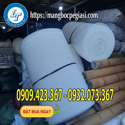 Cuộn xốp foam màu trắng Cuộn xốp foam