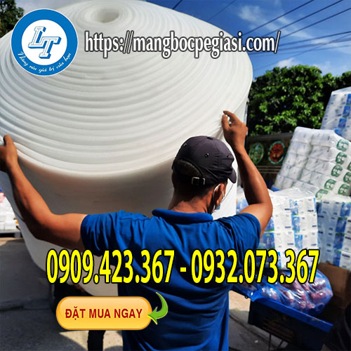 Màng xốp foam giao hàng Màng xốp foam giao hàng