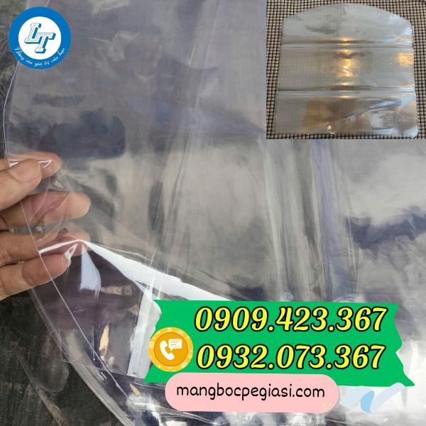 Màng co gói giỏ quà tết Màng co gói giỏ quà tết