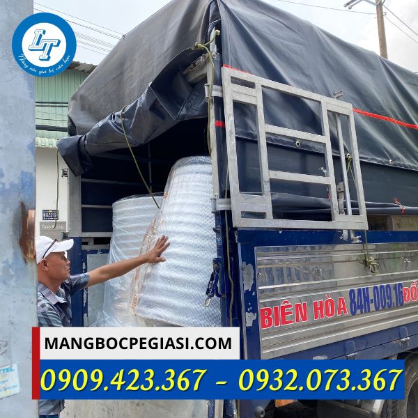 Giao Xốp cách nhiệt 5mmx100m Xốp cách nhiệt 5mmx100m