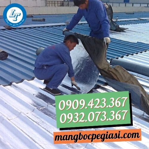Thi công xốp cách nhiệt mái tôn Thi công xốp cách nhiệt mái tôn