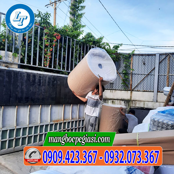 Xốp cách nhiệt opp có keo