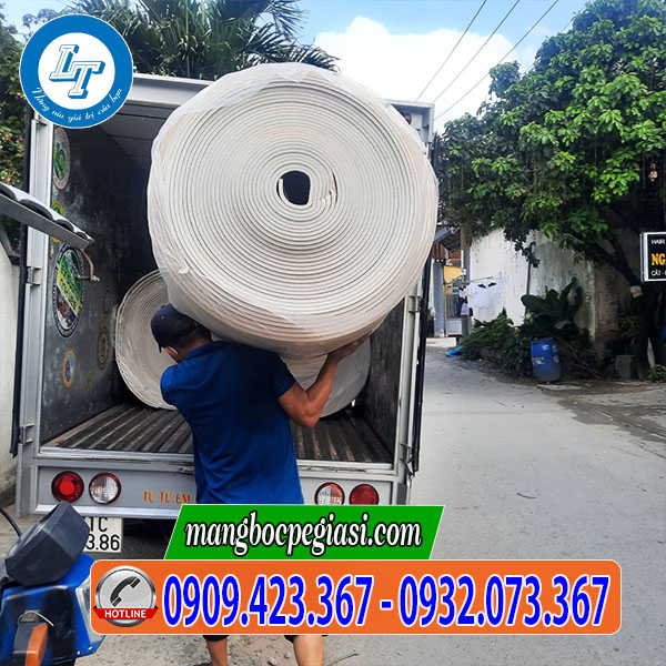 Giao xốp cách nhiệt cho khách Giao xốp cách nhiệt cho khách