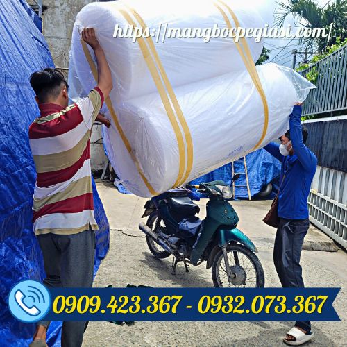 Màng xốp nổ giao hàng Màng xốp nổ giao hàng