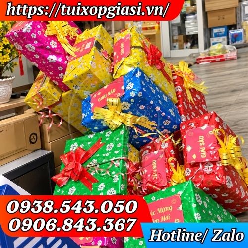 Giấy kiếng gói quà phù hợp với nhiều món quà có kích thước khác nhau