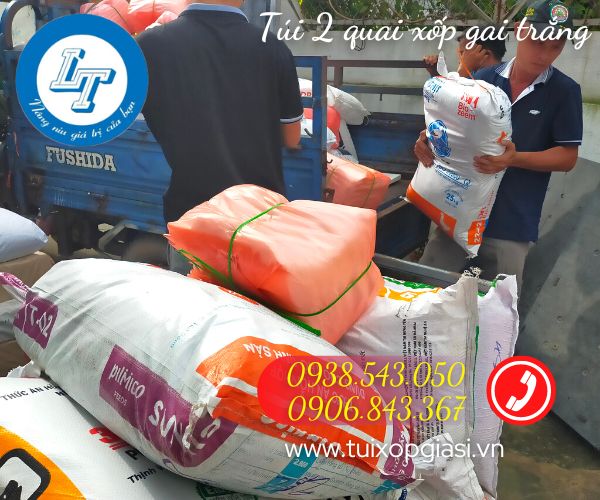 Bán túi 2 quai xốp gai màu trắng