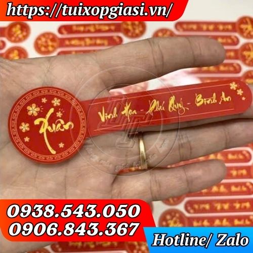 Dacel dán giỏ quà tết chúc xuân