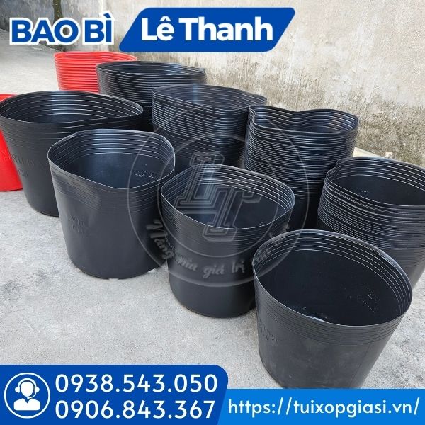 Chậu đen ươm cây