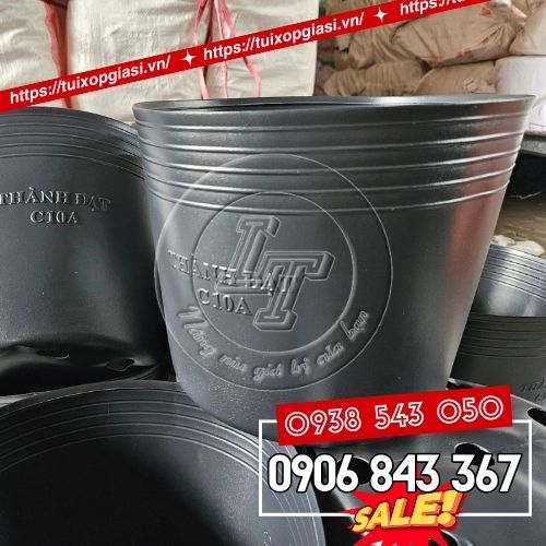 Chậu nhựa dẻo màu đen