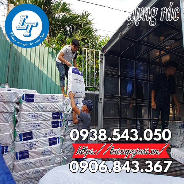 Chuẩn bị đi túi đựng rác cho khách