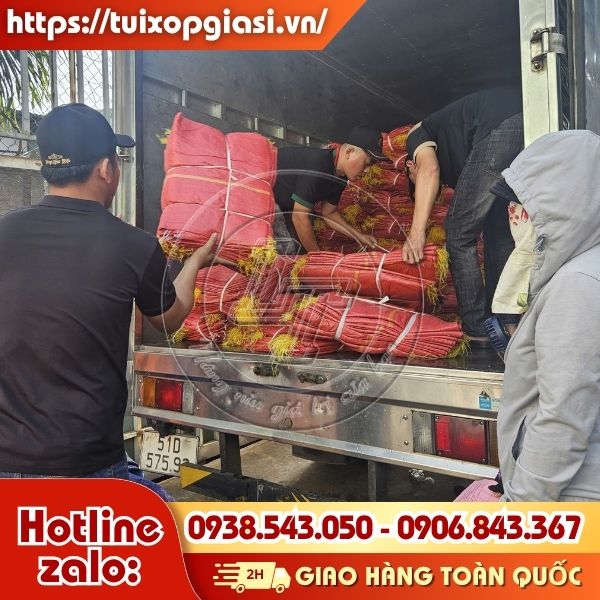 Lên bao tải dứa cho khách sỉ