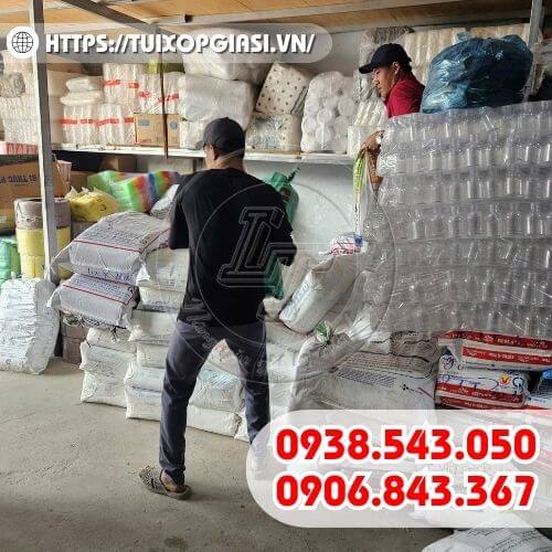 Soạn túi xốp hdpe trắng sữa cho khách