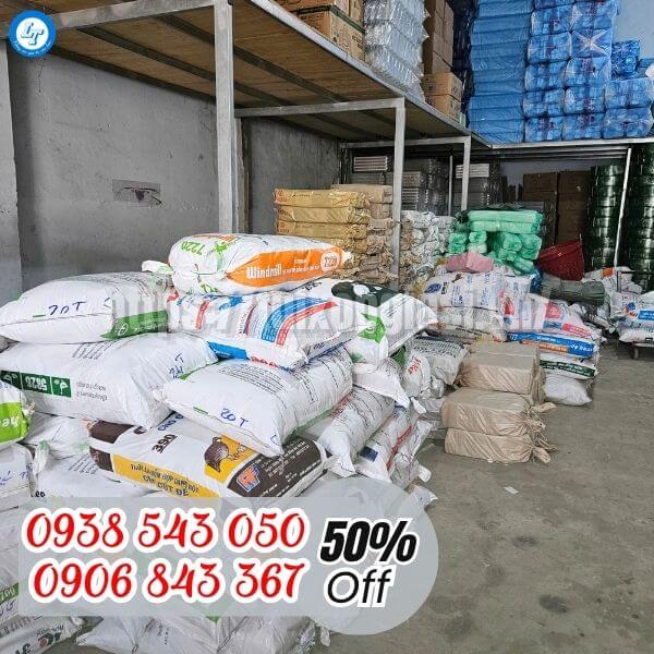 Hình ảnh 1 góc kho túi xốp siêu thị tại công ty Lê Thanh