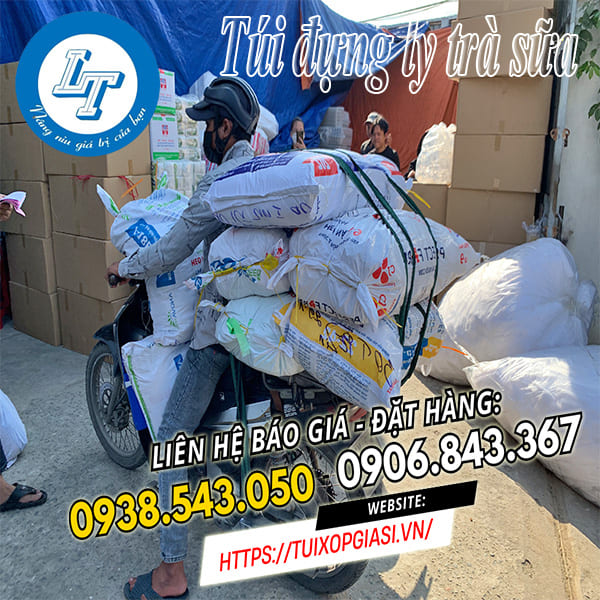 Đi hàng túi đựng ly trà sữa cho khách hcm