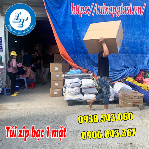 đi hàng túi zip bạc 1 mặt
