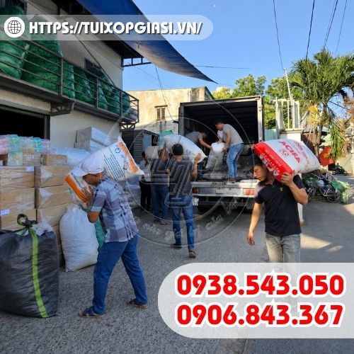 Lên túi đựng ly 1 lít cho khách sỉ Bình Chánh