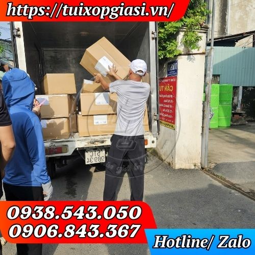 Lên hàng túi zipper 8 cạnh đựng thực phẩm khô cho khách