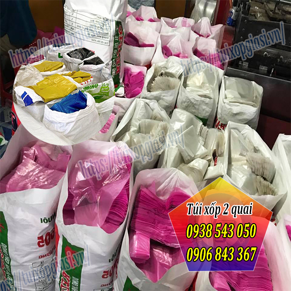 Giá bán lẻ túi xốp 2 quai màu trắng, xanh, hồng, vàng