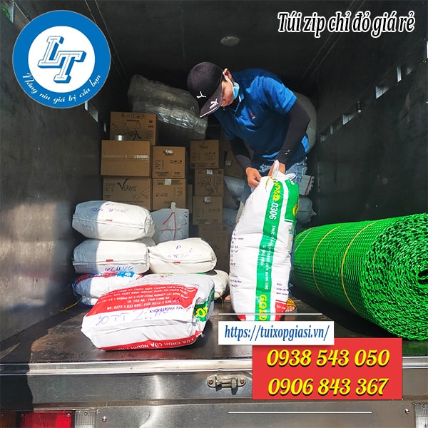 Giao miễn phí túi zip chỉ đỏ