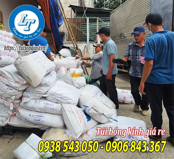 Giao túi bóng kính tphcm