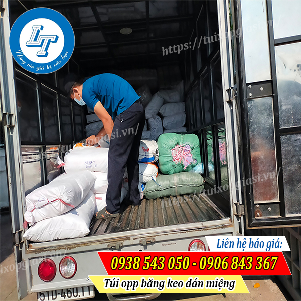 Giao túi opp băng keo dán miệng cho khách tphcm