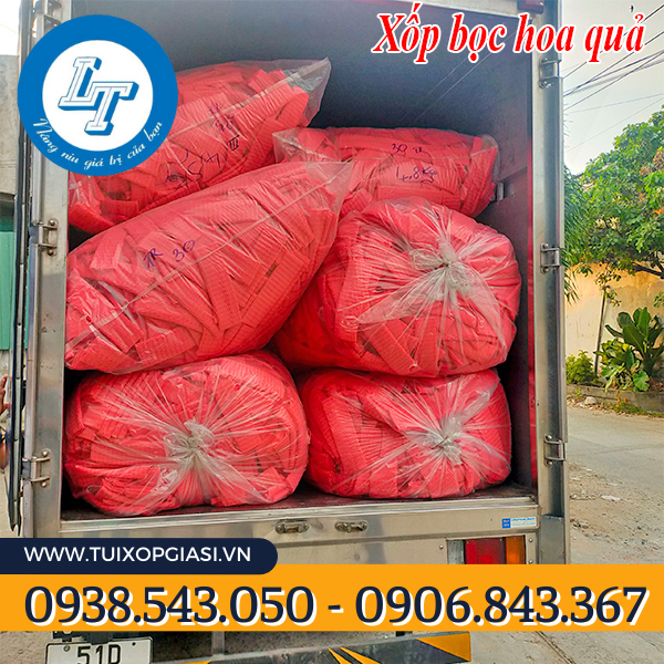 Giao xốp bọc hoa quả cho khách sỉ